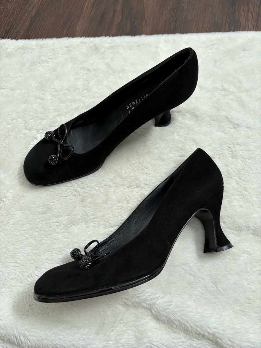 Stuart Weitzman vintage 90s Y2K beaded tassel bows kitten heels suede size 8.5